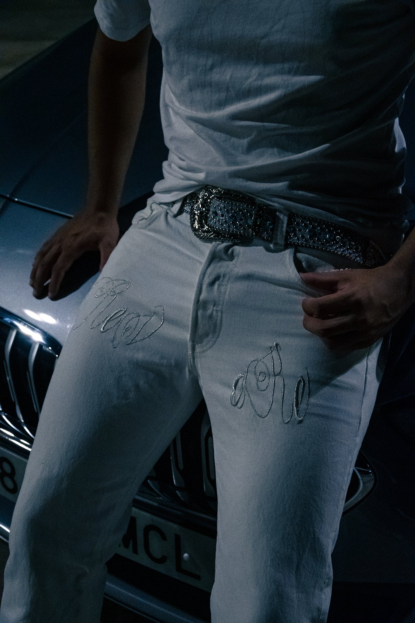 1/1 RVK White Jeans